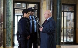 GOTHAM: Michael Chiklis (R) in the "Wrath of the Villains: Mad Grey Dawn" episode of GOTHAM airing Monday, March 21 (8:00-9:01 PM ET/PT) on FOX. ©2016 Fox Broadcasting Co. Cr: Nicole Rivelli/FOX