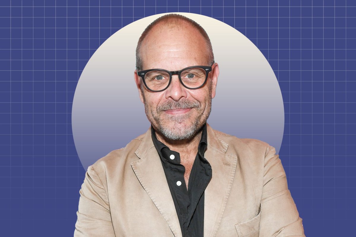 Alton Brown Net Worth Culinary Mastery & Fame [2024]